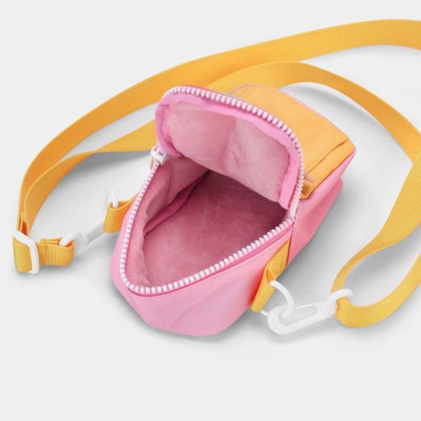 barbie-world-of-barbie-malibu-barbie-retrospekt-35mm-camera-bag-1146600185_720x-1 barbie-world-of-barbie-malibu-barbie-retrospekt-35mm-camera-bag-1146600185_720x-1