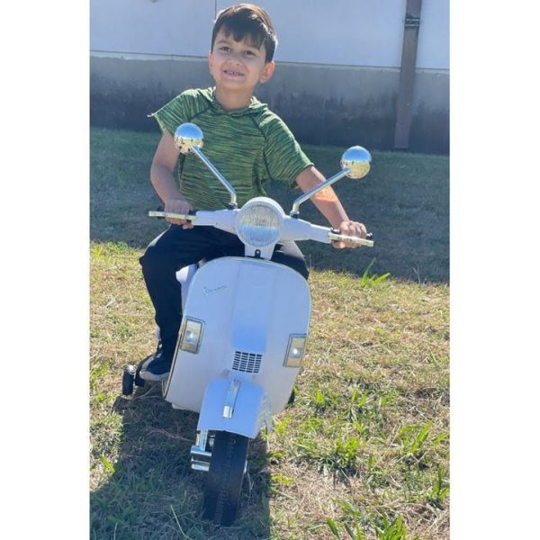 best-ride-on-cars-outdoor-vespa-scooter-12v-white-30808706678871_720x-5 best-ride-on-cars-outdoor-vespa-scooter-12v-white-30808706678871_720x-5