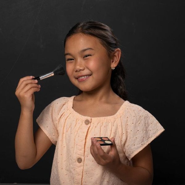 fao-schwarz-fashion-activity-and-roleplay-25-piece-stunning-style-makeup-vanity-set-32262761873495_720x-4 fao-schwarz-fashion-activity-and-roleplay-25-piece-stunning-style-makeup-vanity-set-32262761873495_720x-4