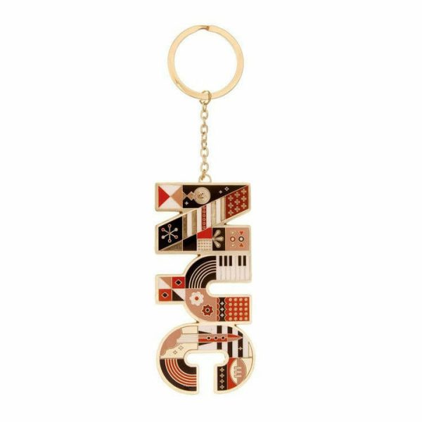 fao-schwarz-souvenirs-nyc-enamel-key-chain-14738239029335_720x-7 fao-schwarz-souvenirs-nyc-enamel-key-chain-14738239029335_720x-7