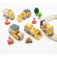 le-toy-van-preschool-7-piece-wood-construction-toy-cars-trucks-diggers-set-32562638913623_720x-2