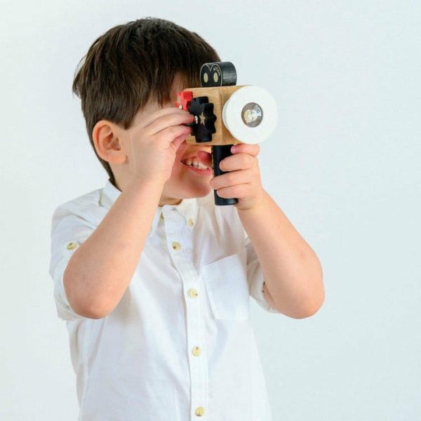 le-toy-van-preschool-hollywood-film-camera-28304666329175_720x-6 le-toy-van-preschool-hollywood-film-camera-28304666329175_720x-6