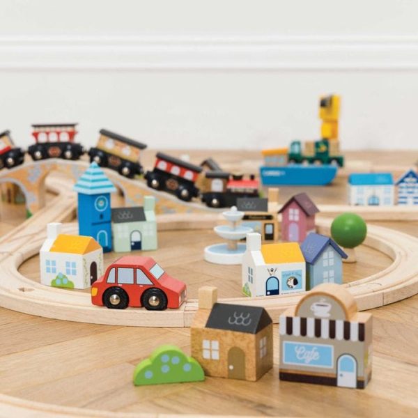 le-toy-van-preschool-royal-express-train-set-180-pieces-31479579770967_720x le-toy-van-preschool-royal-express-train-set-180-pieces-31479579770967_720x