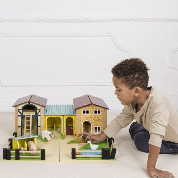 le-toy-van-preschool-wooden-farmyard-stables-31480124932183_720x le-toy-van-preschool-wooden-farmyard-stables-31480124932183_720x
