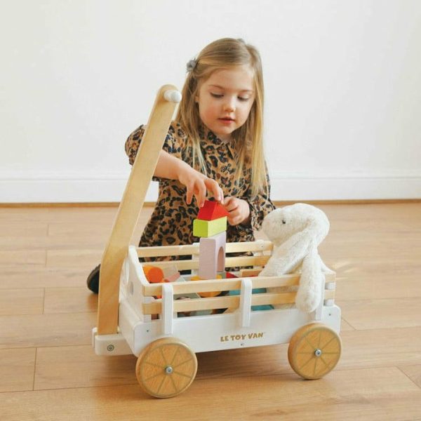 le-toy-van-room-decor-pull-along-wagon-14644789149783_720x