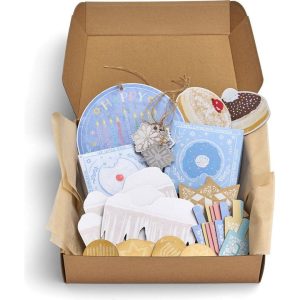 Make It Festive - Hanukkah Decor Kit