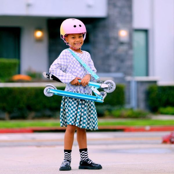 micro-kickboard-outdoor-micro-sprite-led-scooter-ocean-blue-32480901529687_720x-4