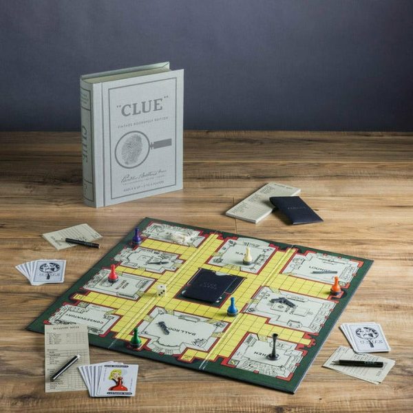 ws-game-company-games-clue-vintage-bookshelf-edition-28896789463127_720x-5 ws-game-company-games-clue-vintage-bookshelf-edition-28896789463127_720x-5
